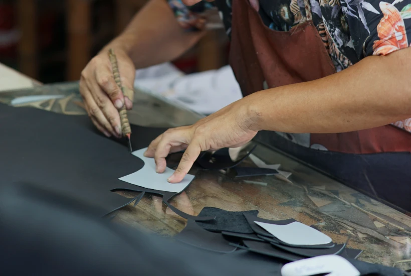 Manual Leather Cutting